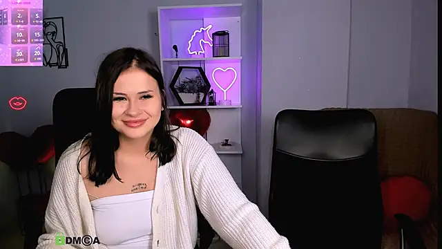 Snapshot of lau_ra_queen chatting on 11-26-25, 10:22 lau ra queen online show from 11-26-25, 10:22