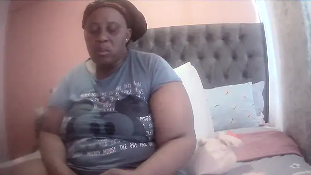 HUGEASSXXXXX online show from 03-23-26, 05:55