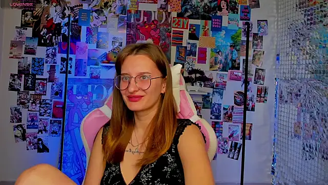 Maryyy May online show from 09-29-25, 04:34