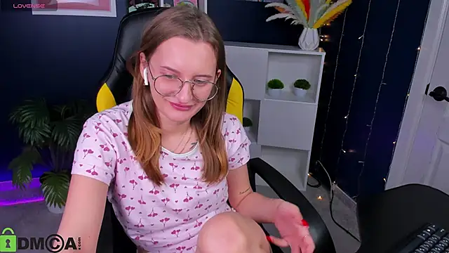 Maryyy May online show from 10-02-25, 06:26