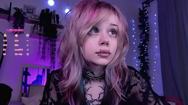 Lollyshy online show from 12-21-25, 09:49