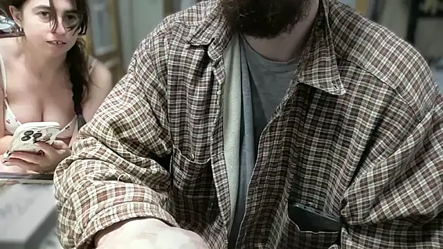 Rosea Champagne online show from 10-31-25, 03:57