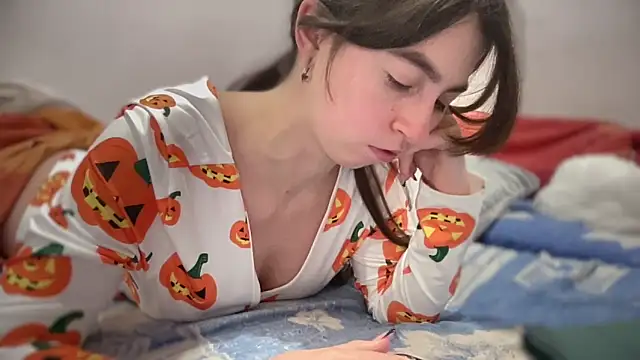 Rosea Champagne online show from 11-03-25, 01:12