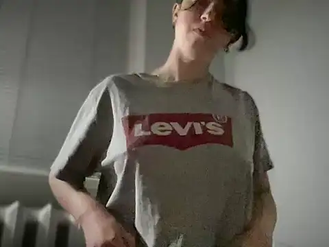 Rosea Champagne online show from 11-11-25, 06:19