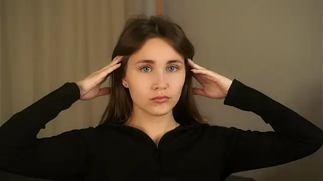 EthalFlowers online show from 10-27-25, 01:09