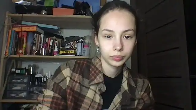 Yuna5343 online show from 12-16-25, 08:14