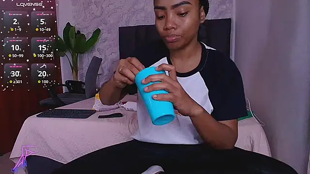 mishell- online show from 10-16-25, 07:04