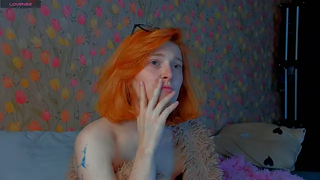 Squirrel Bunny online show from 10-14-25, 03:46