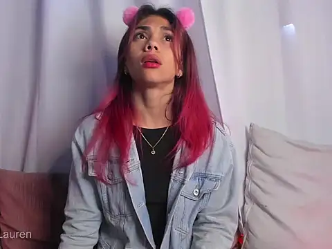 Laurenn 2 online show from 10-14-25, 05:03