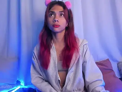 Laurenn 2 online show from 10-21-25, 03:40