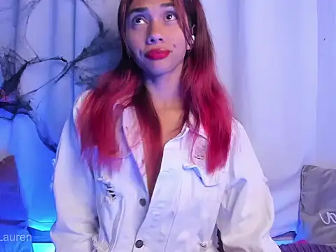 Laurenn 2 online show from 10-25-25, 04:20