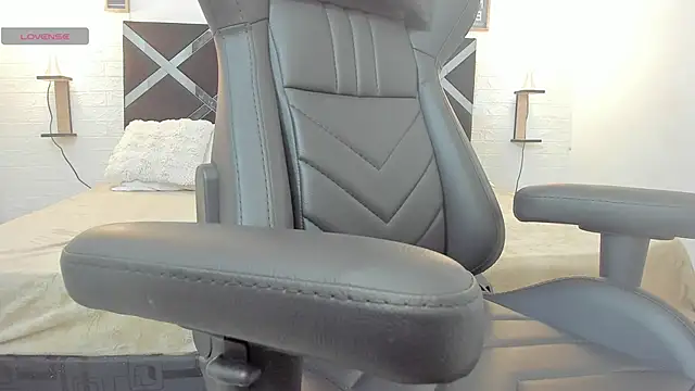 Katalina red online show from 09-26-25, 07:07