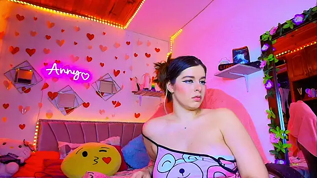 Anny Hurtado online show from 09-28-25, 06:19