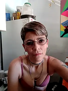 Lulypsicologasexual online show from 10-19-25, 04:40