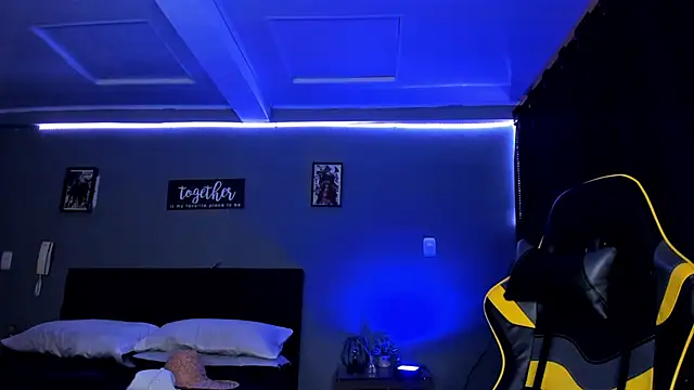 alexgiraldo   online show from 10-07-25, 11:18