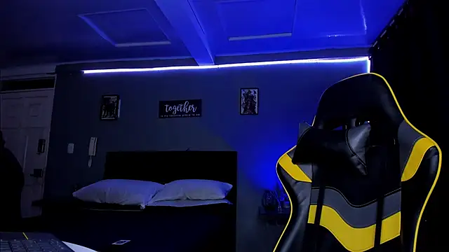 alexgiraldo   online show from 10-13-25, 10:37