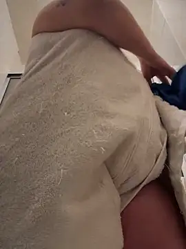 karobaby  online show from 12-17-25, 07:42