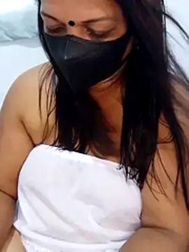 Madu HotSL online show from 10-28-25, 04:05