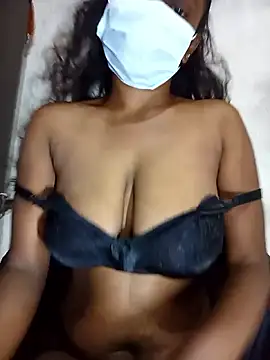 Snapshot of MickMicky chatting on 12-22-25, 05:48 MickMicky online show from 12-22-25, 05:48