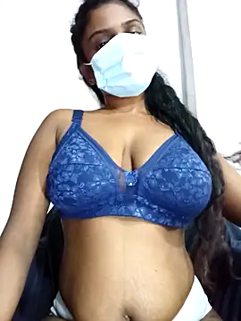 Snapshot of MickMicky chatting on 02-13-26, 03:24 MickMicky online show from 02-13-26, 03:24