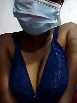 Snapshot of MickMicky chatting on 02-22-26, 05:33 MickMicky online show from 02-22-26, 05:33