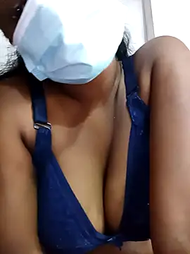 Snapshot of MickMicky chatting on 02-28-26, 04:24 MickMicky online show from 02-28-26, 04:24