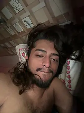 Snapshot of seenu2101 chatting on 02-22-26, 04:46 seenu2101 online show from 02-22-26, 04:46