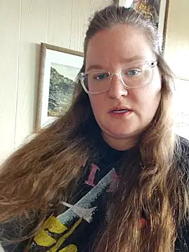 Snapshot of Love86Emily chatting on 12-01-25, 04:23 Love86Emily online show from 12-01-25, 04:23