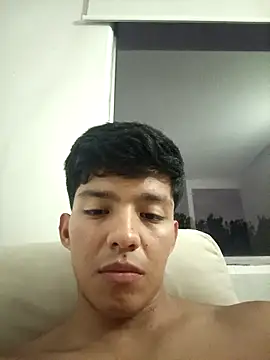 Snapshot of Danny5722 chatting on 02-18-26, 04:19 Danny5722 online show from 02-18-26, 04:19