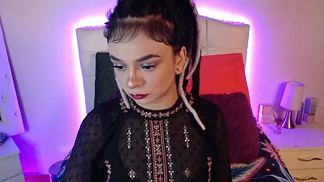 elapetitie online show from 11-10-25, 06:56