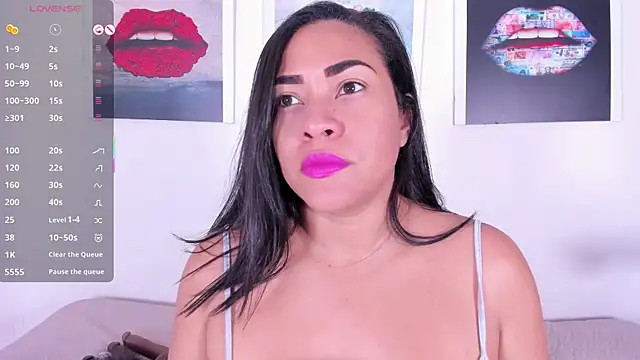 Monika-Ruiz online show from 11-15-25, 07:32