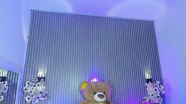 Snapshot of MaddyGray_ chatting on 02-15-26, 11:19 MaddyGray online show from 02-15-26, 11:19