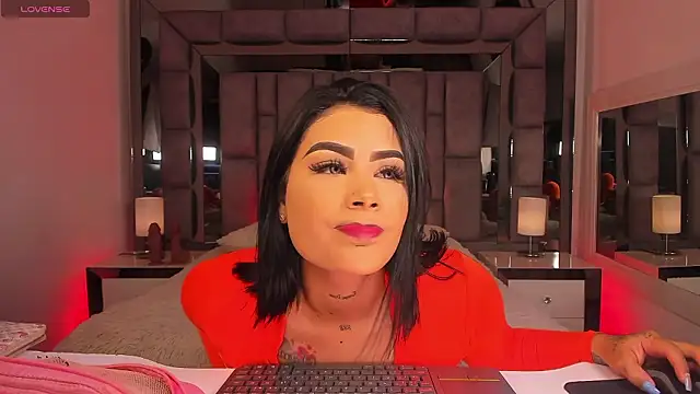 Snapshot of MaddyGray_ chatting on 02-17-26, 07:09 MaddyGray online show from 02-17-26, 07:09