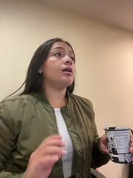 Alyha Cortes online show from 03-11-26, 01:39