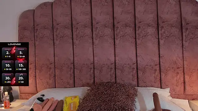 ValeskaZuev1 online show from 10-09-25, 07:01