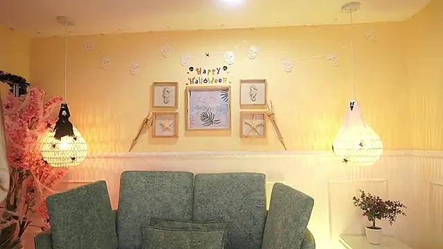 LoonaNyx online show from 10-21-25, 11:33