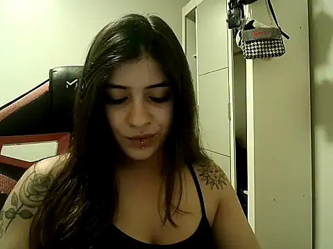 Becca B online show from 11-14-25, 01:15