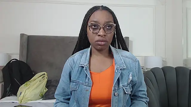 NatashaSilver online show from 10-18-25, 01:01