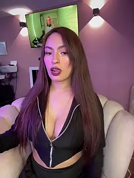 Snapshot of Adarha_Ramirez chatting on 11-07-25, 05:18 Adarha Ramirez online show from 11-07-25, 05:18