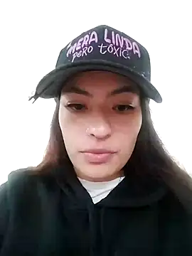 Snapshot of Adarha_Ramirez chatting on 11-28-25, 04:31 Adarha Ramirez online show from 11-28-25, 04:31