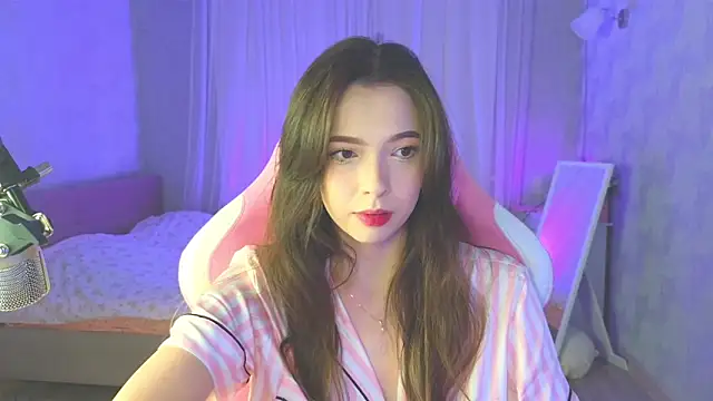 yuna sunshy online show from 11-16-25, 12:05