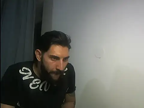 Snapshot of Alexgrc13 chatting on 10-09-25, 08:07 Alexgrc13 online show from 10-09-25, 08:07