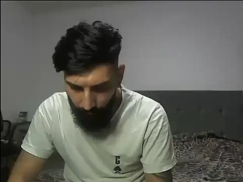 Snapshot of Alexgrc13 chatting on 11-27-25, 11:56 Alexgrc13 online show from 11-27-25, 11:56