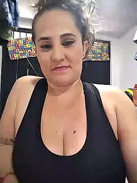 Snapshot of dayana2021 chatting on 10-17-25, 03:36 dayana2021 online show from 10-17-25, 03:36