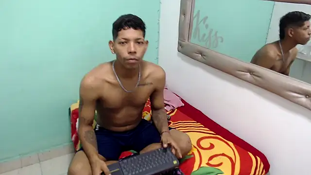 kloe matias online show from 09-14-25, 01:49