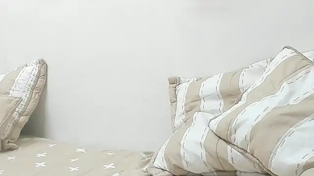 Angel superhuge online show from 10-13-25, 05:18