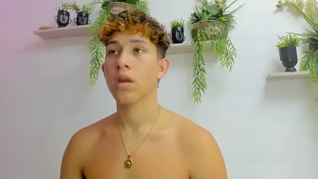 Angel superhuge online show from 10-24-25, 09:11