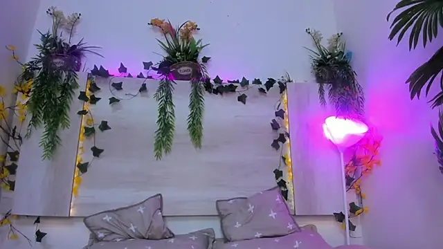 Angel superhuge online show from 11-10-25, 08:52