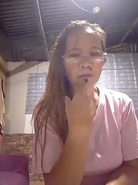 Snapshot of SexyHottMom chatting on 09-24-25, 11:46 SexyHottMom online show from 09-24-25, 11:46