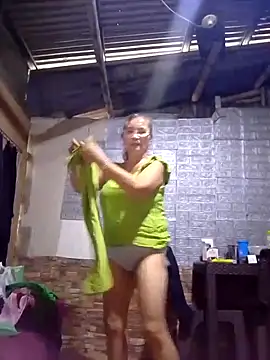 Snapshot of SexyHottMom chatting on 10-03-25, 05:59 SexyHottMom online show from 10-03-25, 05:59